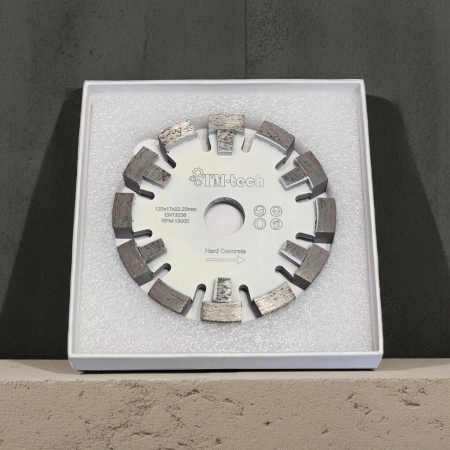 Diamentowa tarcza frezująca TM-TECH 120x17x22.23mm do betonu, frezarek do podłogówki, w białym opakowaniu.